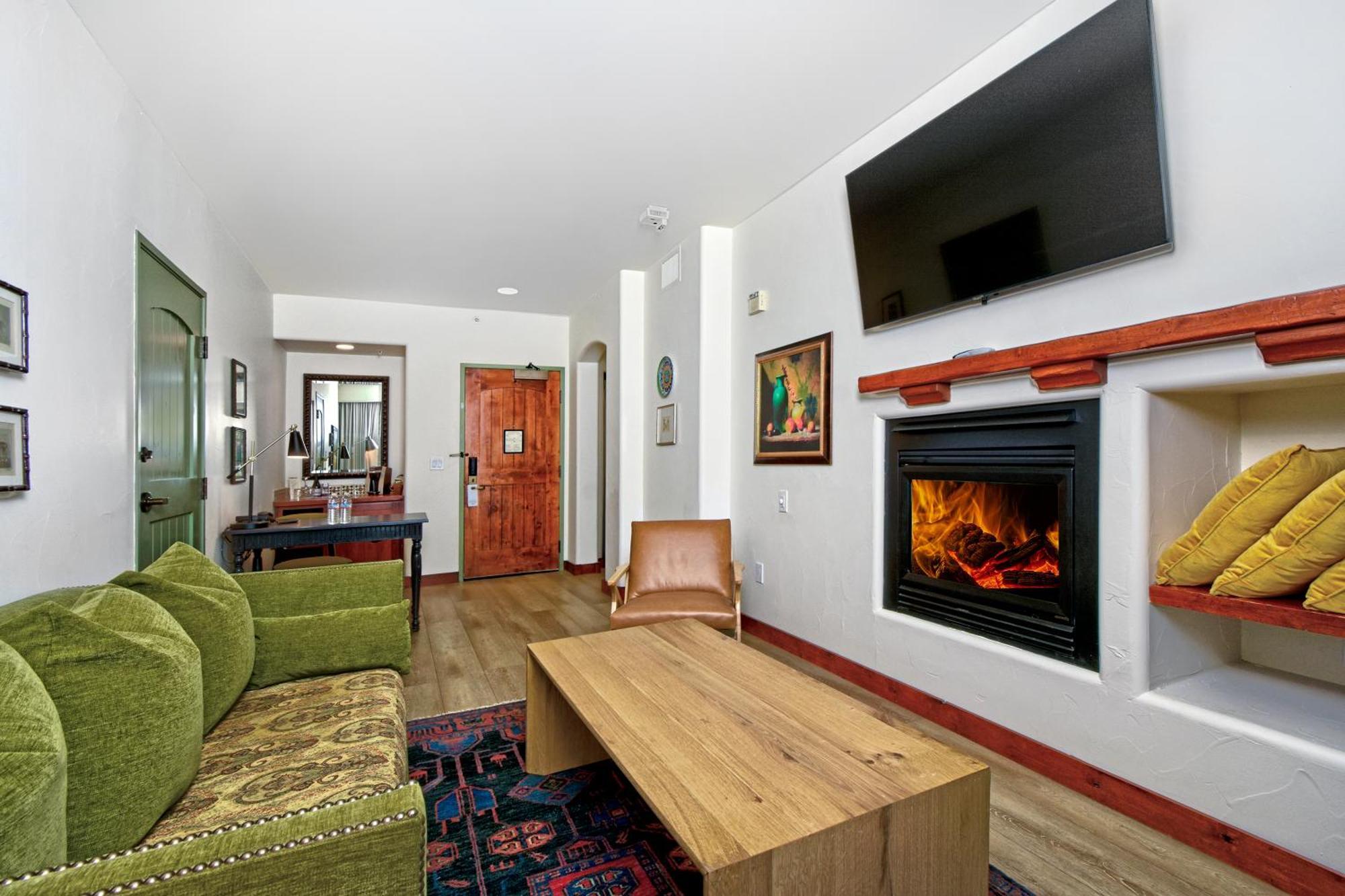 Hotel Los Gatos Luaran gambar